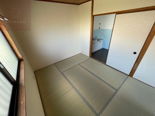 物件内観写真24　(和室ならではの温かな和の空間で寛ぎの時間を過ごせます)