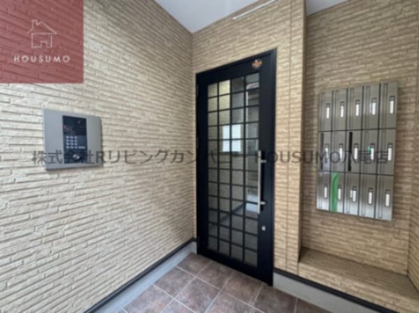 エントランス(落ち着いたエントランスです)