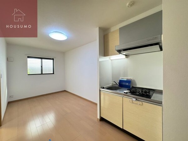 居室(使いやすい居間です)