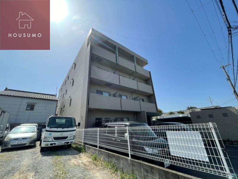 物件外観写真1　(きれいな外観です)