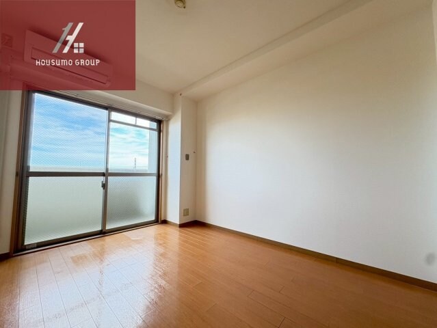 物件内観写真7　(洋室です)