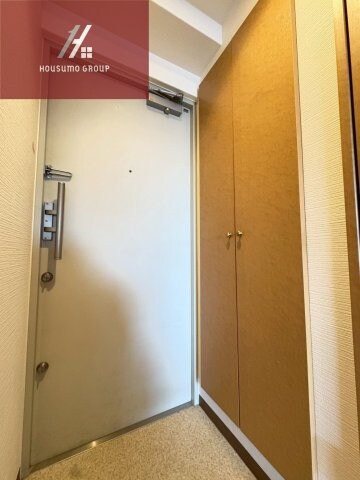 物件内観写真11　(落ち着いた玄関です)