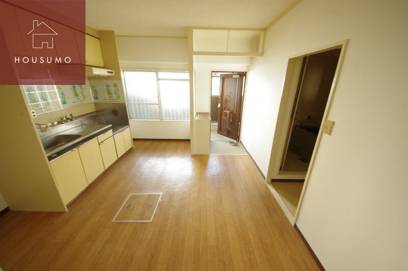 物件内観写真16　(ゆったり過ごせる居間です)