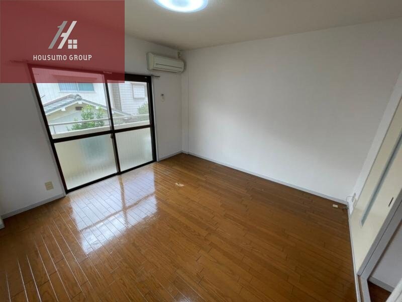 物件内観写真4　(使いやすいリビングです)