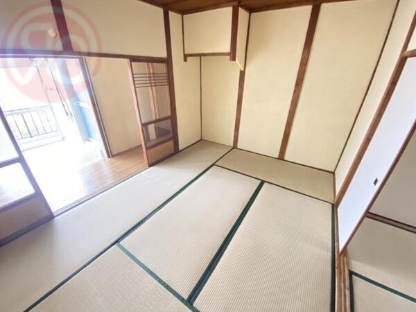 寝室(使い勝手のいい寝室です)