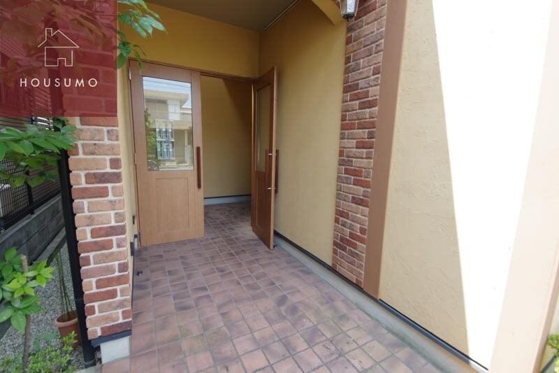 物件外観写真3　(エントランスです)