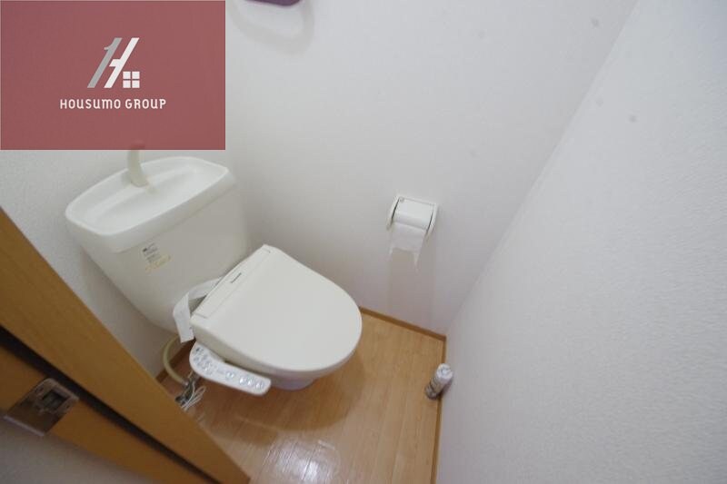 物件内観写真10　(コンパクトで使いやすいトイレです)