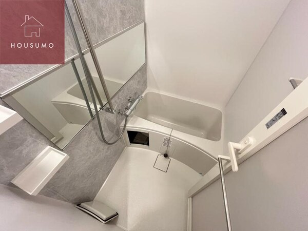 浴室(日々の暮らしに欠かせないお風呂です
同施工会社・同型モデルの)