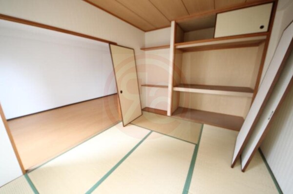 和室(明るい和室です)