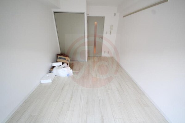 洋室(個人の部屋や寝室として使える洋室です)