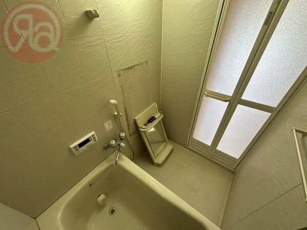 浴室(同施工会社・同型モデルの室内です。（参考写真・イメージ写真）)