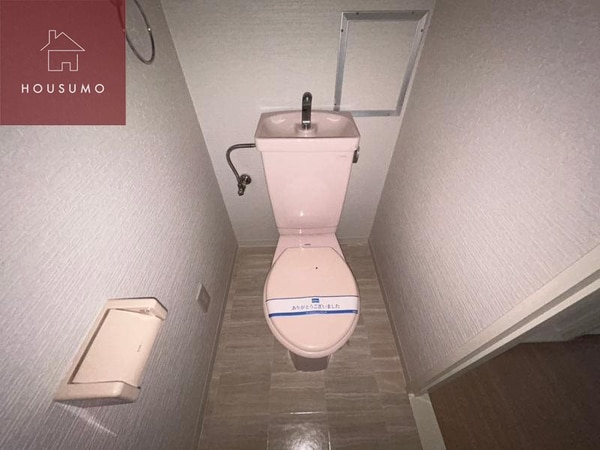 トイレ(シンプルで使いやすいトイレです)