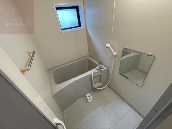 物件内観写真6　(日々の暮らしに欠かせないお風呂です)