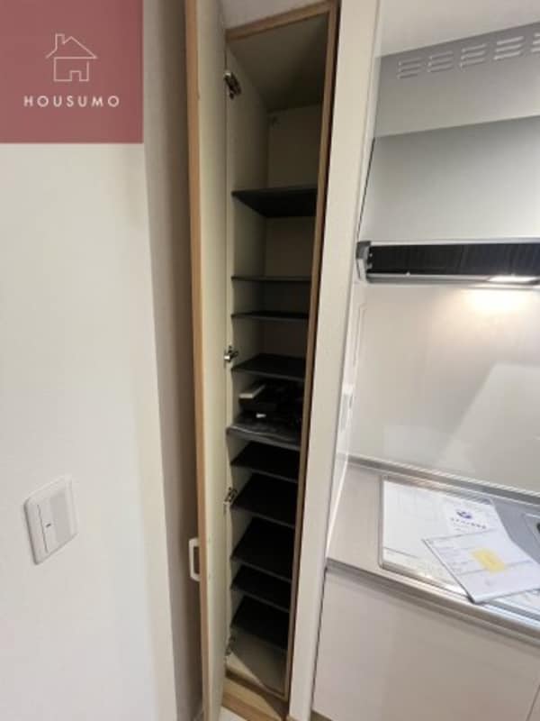 収納(小物を収納するのに便利です)