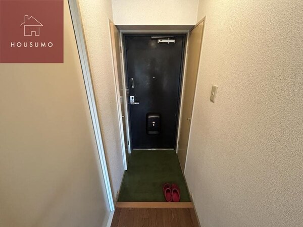 玄関(毎日通る玄関はこちらです)