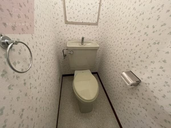 トイレ(シンプルで使いやすいトイレです)