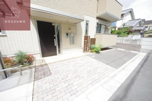 物件外観写真2　(ロビーです)