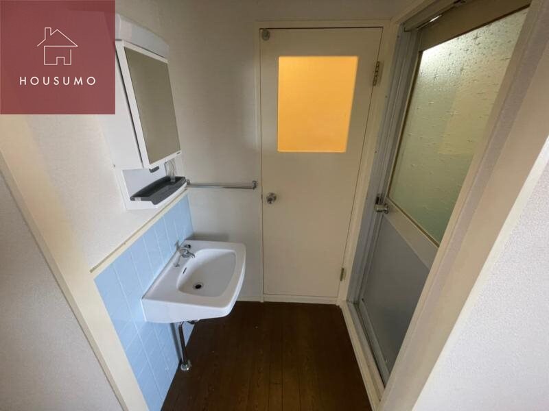 物件内観写真21　(コンパクトで使いやすい洗面所)