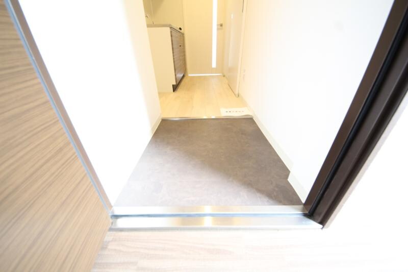 物件内観写真10　(きれいな玄関です)