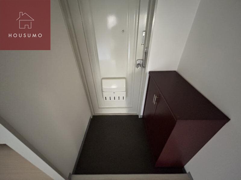 物件内観写真8　(シンプルで使いやすい玄関です)