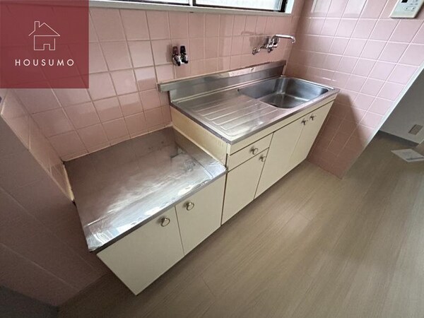 キッチン(キッチンでお料理をお楽しみください)