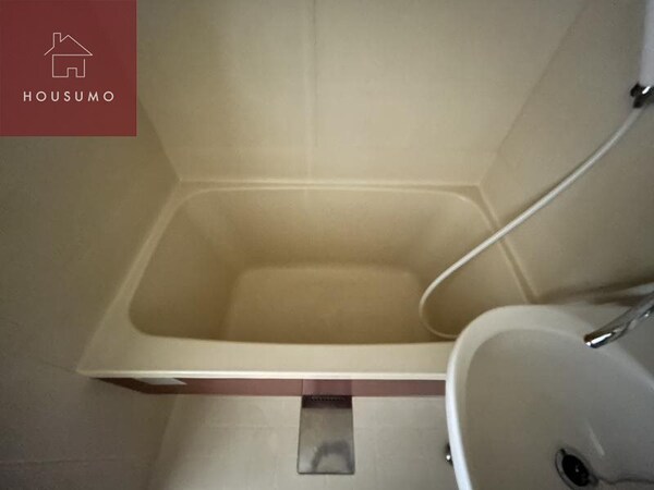 浴室(お風呂で日々の疲れを落としましょう)