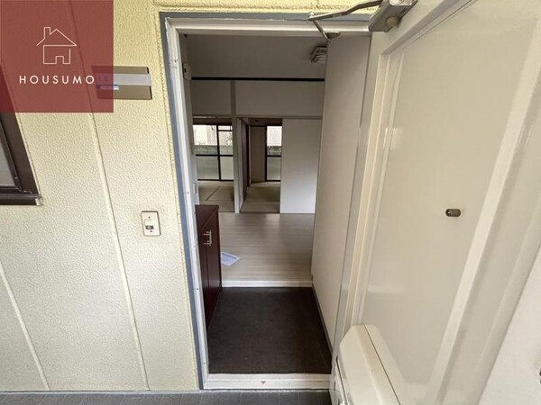 玄関(玄関です)