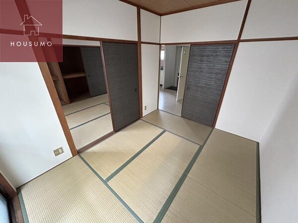 和室(趣のある和室です)