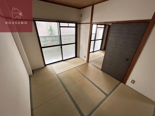 和室(い草の香りが落ち着く素敵な和室です)