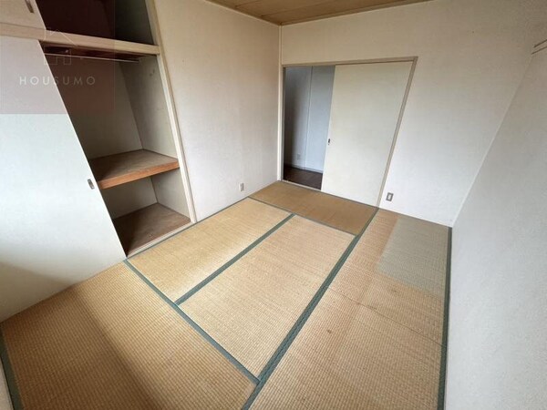 和室(い草の香りが落ち着く素敵な和室です)
