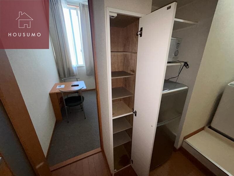 物件内観写真23　(ちょっとした収納スペースも充実しています)