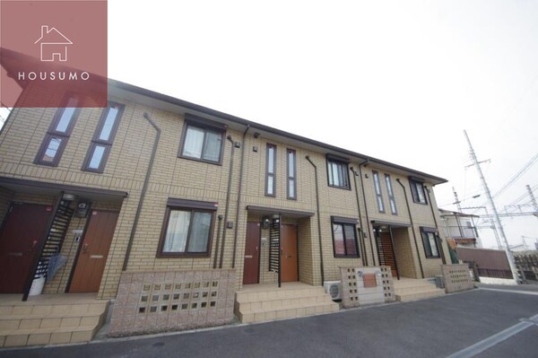 エントランス(ゆとりのあるエントランスです)