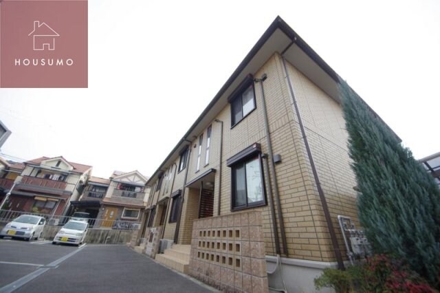 物件外観写真4　(落ち着いた雰囲気の外観です)