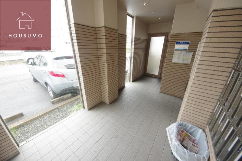 ロビー・ラウンジ(建物の内部です)