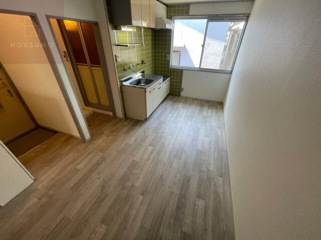 物件内観写真3　(ゆったり過ごせるリビングです)