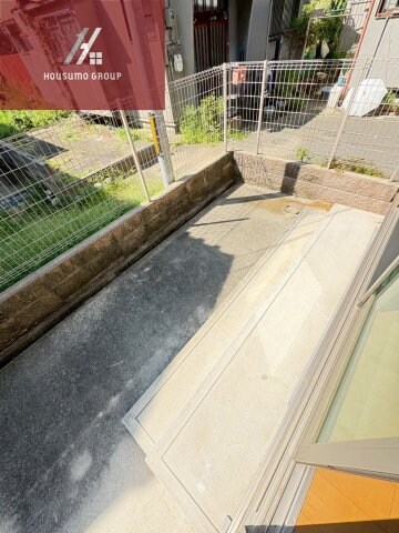 物件外観写真2　(駐車場完備です)