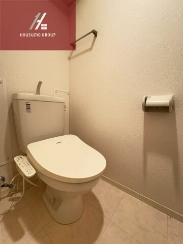 物件内観写真13　(コンパクトで使いやすいトイレです)