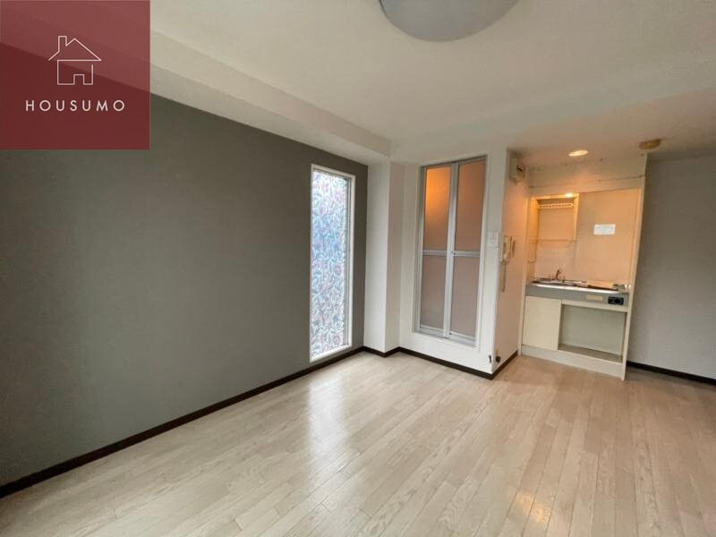 物件内観写真25　(独立洗面台で身支度をすべて済ませてしまいましょう)