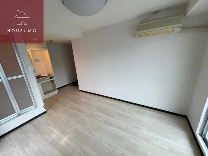 物件内観写真27　(便利な収納スペースです)