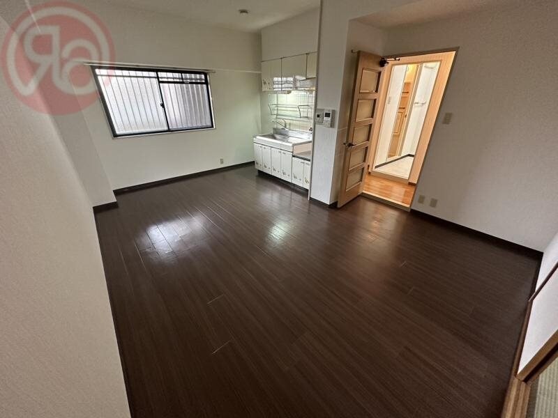 物件内観写真4　(おしゃれなリビングです)