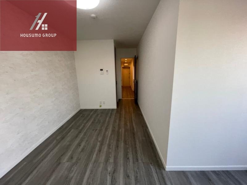 物件内観写真16　(おしゃれな居間です)