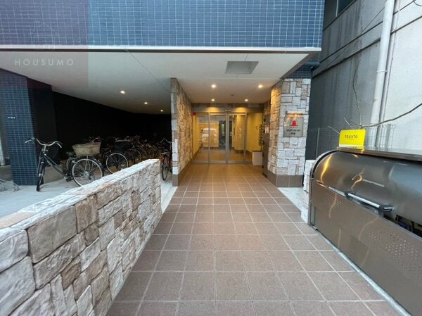 エントランス(建物の内部です)