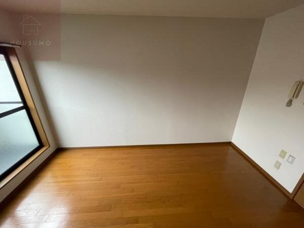 居室(おしゃれな居間です)