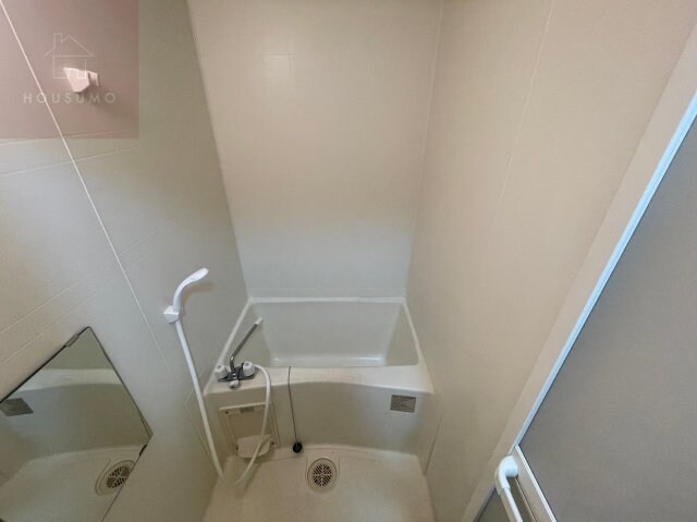 物件内観写真6　(コンパクトで使いやすいお風呂です)