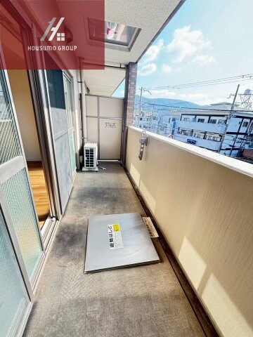 物件内観写真14　(広々としたバルコニーです)