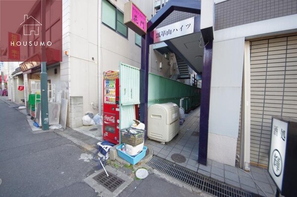 エントランス(清潔なエントランスです)