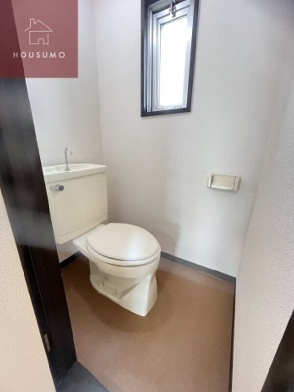 トイレ(ゆったりとした空間のトイレです)