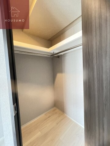 物件内観写真19　(便利な収納スペースです)