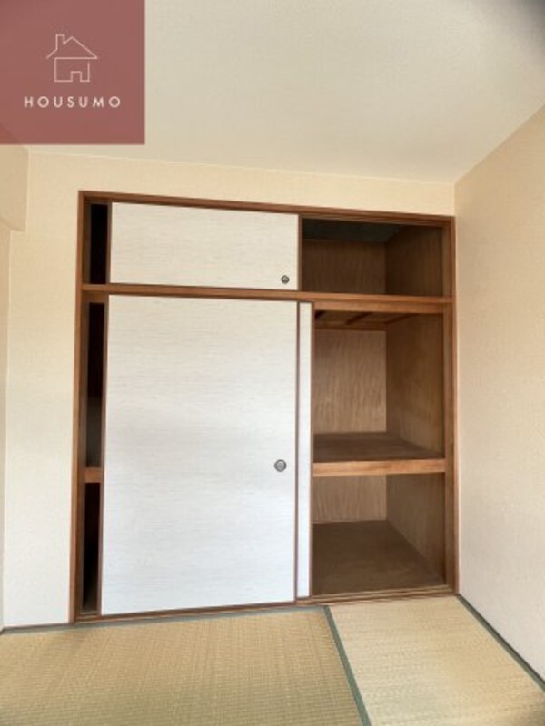 収納(たっぷりとした収納スペースです)