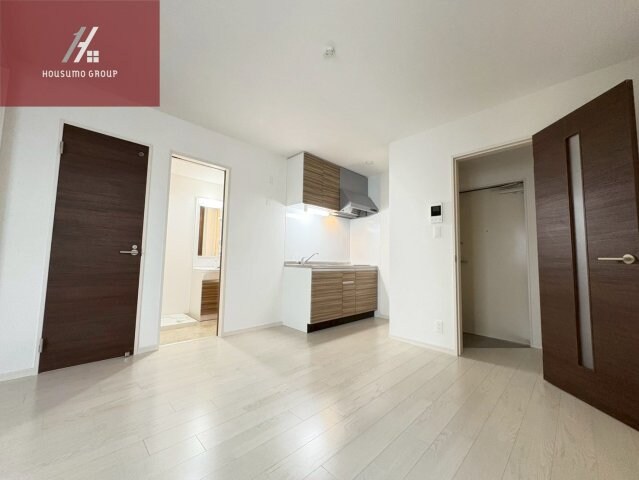 物件内観写真6　(使いやすい居間です)